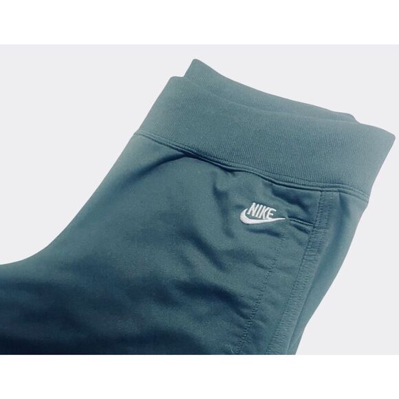 Vintage Nike Wide-leg Crops - Picture 3 of 4